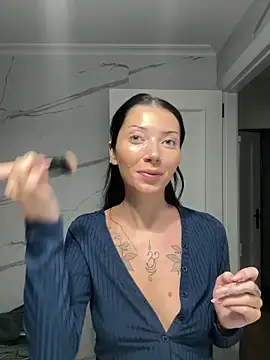 Karmenlovex online show from 03-10-26, 05:51