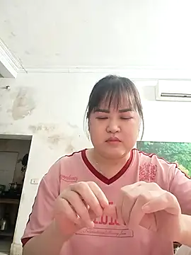 Kee-kimlee online show from 05-15-26, 02:29