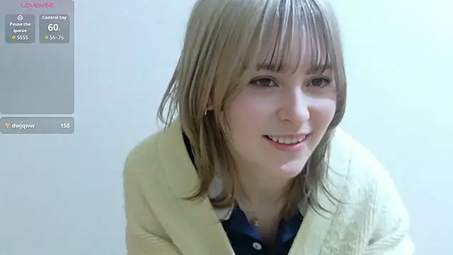 Snapshot of e_ri_ka93 chatting on 03-25-26, 04:24 e ri ka93 online show from 03-25-26, 04:24