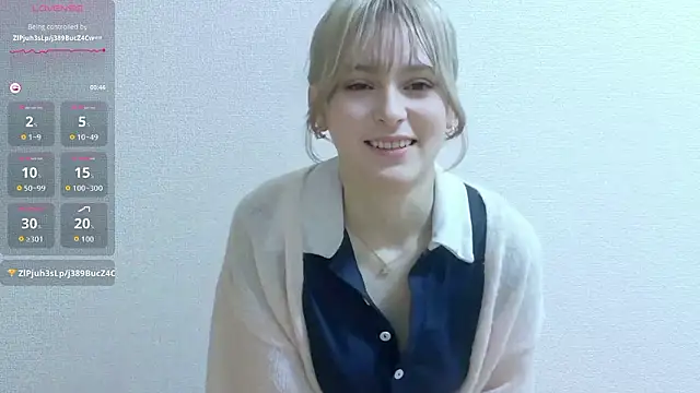 Snapshot of e_ri_ka93 chatting on 04-06-26, 01:23 e ri ka93 online show from 04-06-26, 01:23