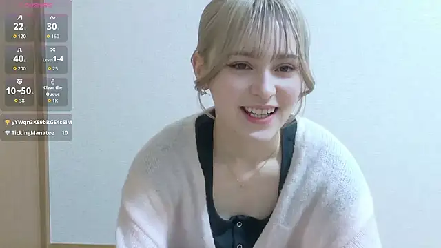 Snapshot of e_ri_ka93 chatting on 04-07-26, 01:44 e ri ka93 online show from 04-07-26, 01:44