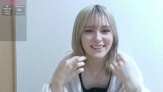 Snapshot of e_ri_ka93 chatting on 04-13-26, 09:48 e ri ka93 online show from 04-13-26, 09:48