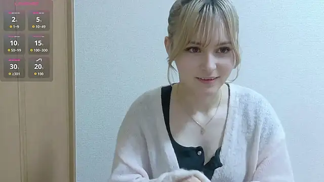 Snapshot of e_ri_ka93 chatting on 04-29-26, 04:00 e ri ka93 online show from 04-29-26, 04:00