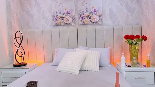 Snapshot of SaraLugo chatting on 03-13-26, 07:53 SaraLugo online show from 03-13-26, 07:53