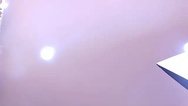 Snapshot of SaraLugo chatting on 04-27-26, 08:18 SaraLugo online show from 04-27-26, 08:18