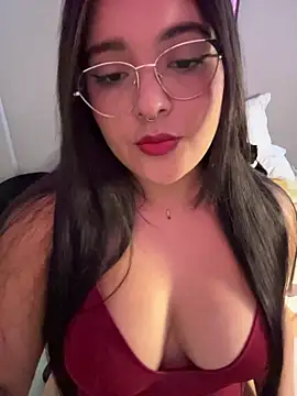 Snapshot of victtoria18 chatting on 04-01-26, 03:31 victtoria18 online show from 04-01-26, 03:31