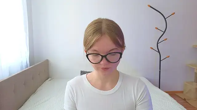StellaBunny online show from 06-05-26, 04:30