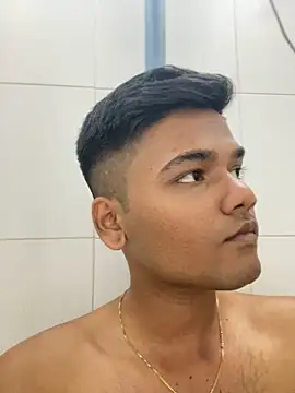 Dazzling dude online show from 03-19-26, 06:45