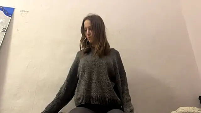Snapshot of VickieKush chatting on 04-07-26, 04:18 VickieKush online show from 04-07-26, 04:18