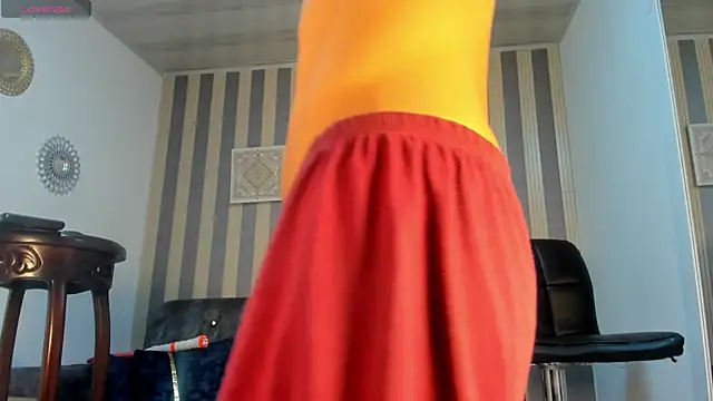 Snapshot of Max_and_anny chatting on 03-20-26, 12:43 Max and anny online show from 03-20-26, 12:43