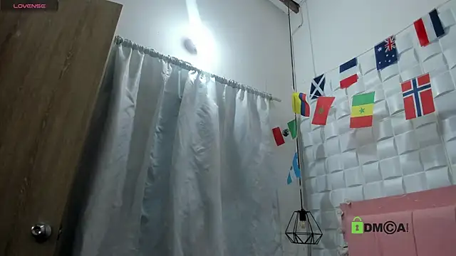  Victoria milf  online show from 06-30-26, 07:37