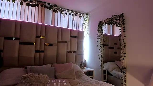 Maya-jhons online show from 03-09-26, 12:09