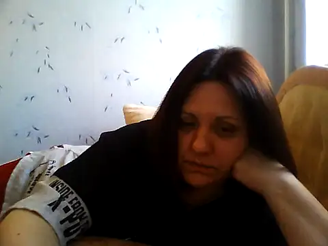 LockyCharm111 online show from 05-05-26, 04:48
