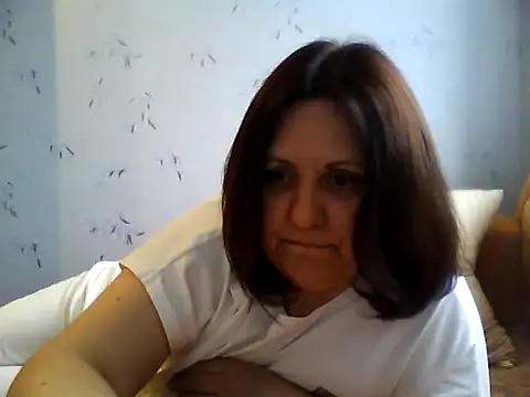 LockyCharm111 online show from 05-09-26, 03:39