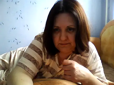 LockyCharm111 online show from 05-10-26, 06:07
