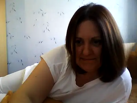 Snapshot of LockyCharm111 chatting on 06-26-26, 05:06 LockyCharm111 online show from 06-26-26, 05:06