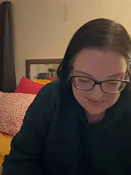 FreaksOffALeash3261 online show from 05-25-26, 04:18