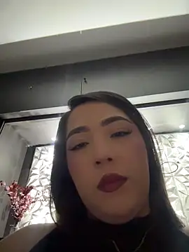 Hannah-Prada online show from 06-17-26, 10:50