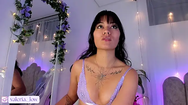 Nahialov online show from 02-18-26, 01:56