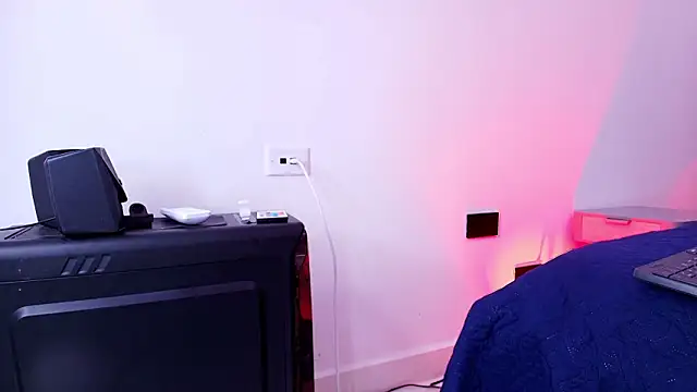 Snapshot of freyhasmith_ chatting on 03-05-26, 03:02 freyhasmith online show from 03-05-26, 03:02