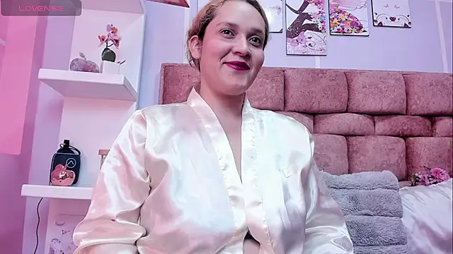 CurvaDorada noa online show from 03-02-26, 07:10