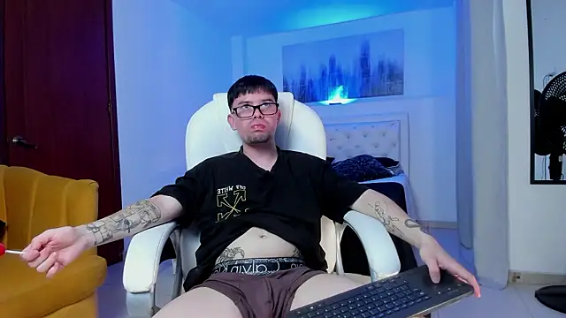 KaiStein online show from 02-11-26, 07:19