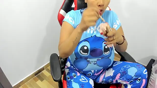 QueenNyxx online show from 05-18-26, 10:26