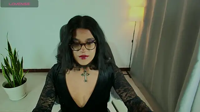 succubus Vitta online show from 06-13-26, 01:58