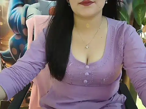 Snapshot of _chitranshi chatting on 05-29-26, 05:27 chitranshi online show from 05-29-26, 05:27
