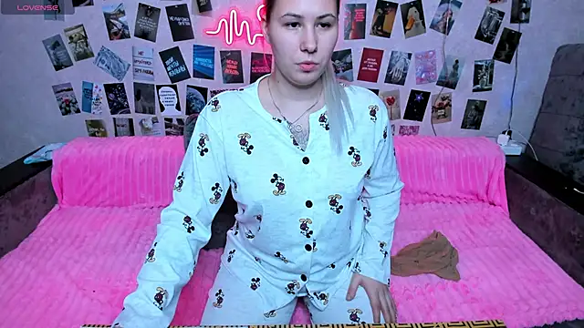 x Ulya1cutex online show from 03-02-26, 03:52