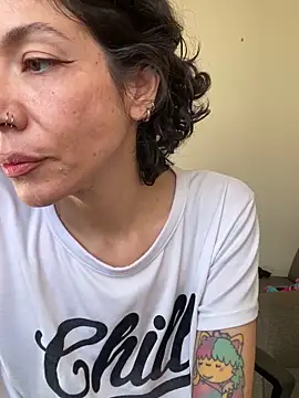 Snapshot of JeanneDuval8888 chatting on 05-07-26, 11:43 JeanneDuval8888 online show from 05-07-26, 11:43