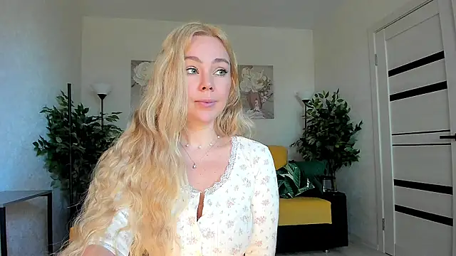 caty kiss online show from 05-25-26, 03:12