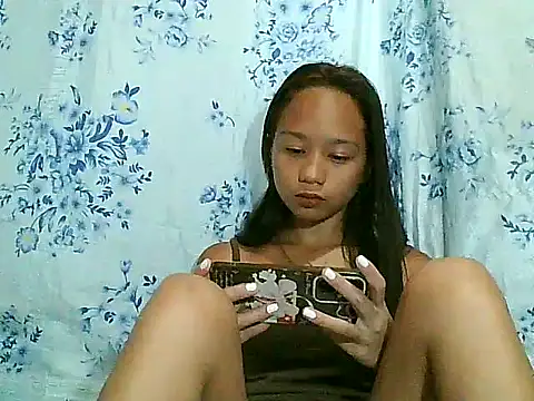 Asianpinay Skinny1818 online show from 04-08-26, 11:54