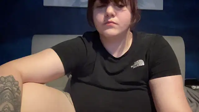 Snapshot of Beauty6969 chatting on 03-31-26, 02:13 Beauty6969 online show from 03-31-26, 02:13