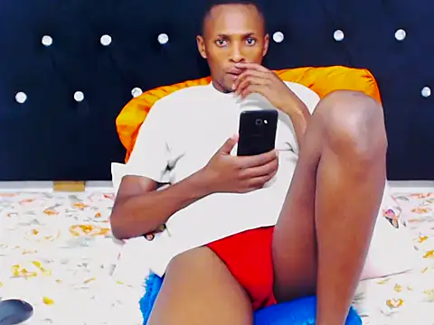 NtandoXx online show from 03-12-26, 05:41