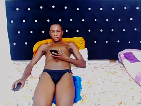 NtandoXx online show from 03-18-26, 11:57