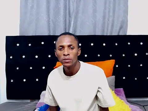 NtandoXx online show from 04-10-26, 03:01
