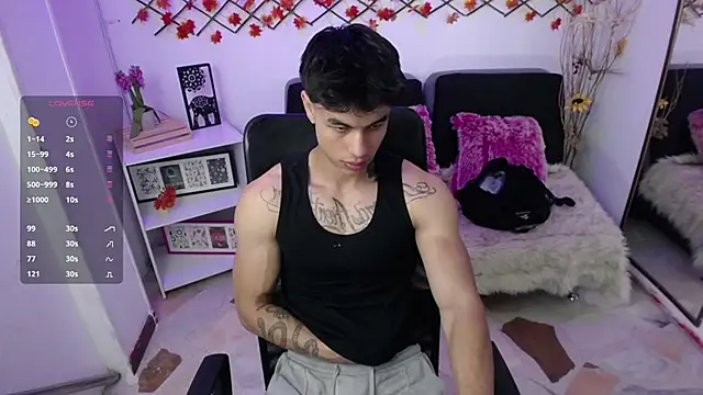 Snapshot of IanWest_ chatting on 04-09-26, 12:10 IanWest online show from 04-09-26, 12:10