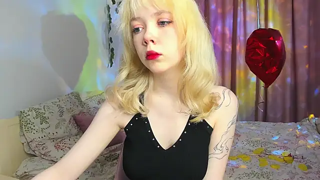 Rochelle kitty online show from 03-25-26, 02:12