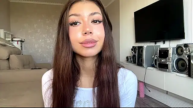 You Club Winx online show from 05-16-26, 07:27