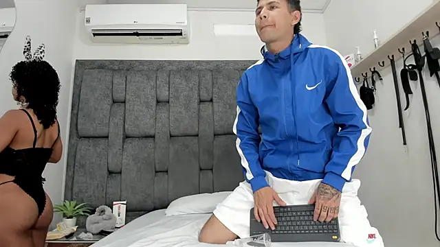 NaughtyVibes OS online show from 05-30-26, 02:30