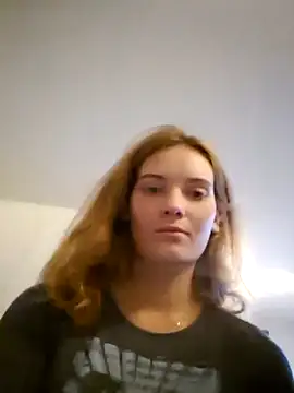sweetsophie69 online show from 05-14-26, 07:20