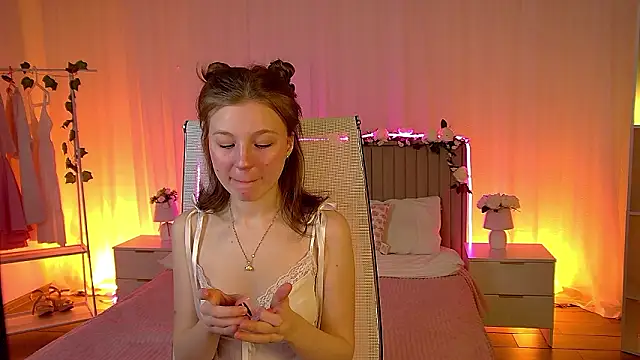 Snapshot of ElliFrankenweenie chatting on 03-15-26, 07:03 ElliFrankenweenie online show from 03-15-26, 07:03