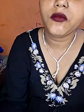 Nency Love143 online show from 06-02-26, 10:17