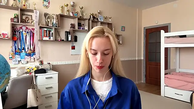 Snapshot of JazzingDeck chatting on 02-12-26, 07:14 JazzingDeck online show from 02-12-26, 07:14