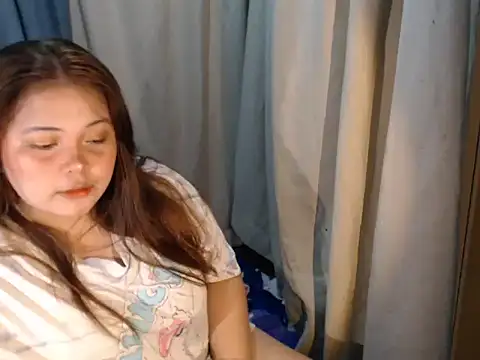 Snapshot of xia_xoxo_ chatting on 04-28-26, 12:31 xia xoxo online show from 04-28-26, 12:31