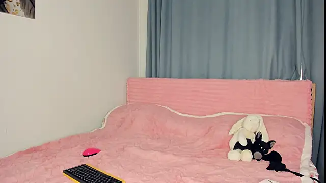 Snapshot of cuit_burg chatting on 02-12-26, 07:58 cuit burg online show from 02-12-26, 07:58