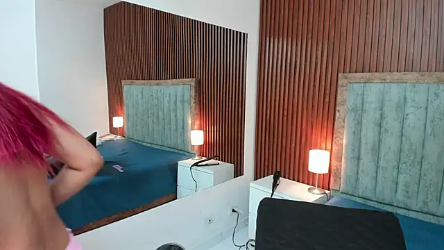 Karina Towers online show from 03-31-26, 11:32