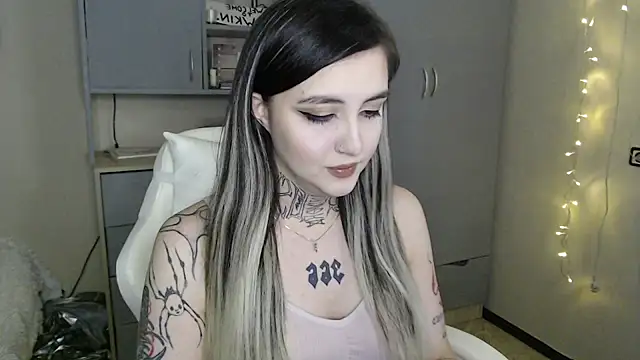 Rin Tozier online show from 03-08-26, 01:47