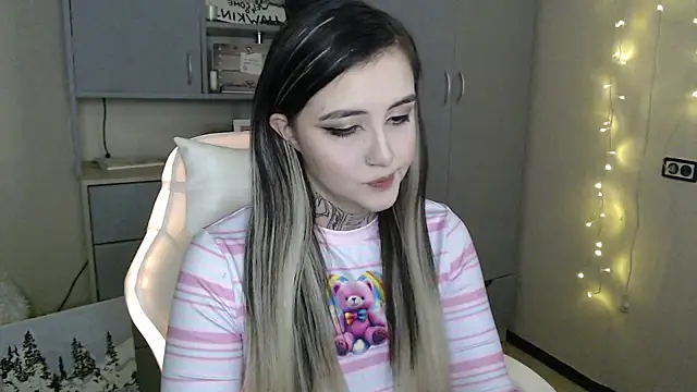 Rin Tozier online show from 03-09-26, 01:31